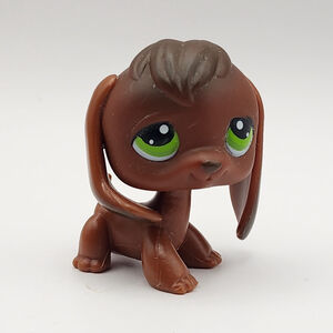Littlest Pet Shop (LPS) Brown Beagle Dog #77 Savannah Reed Retired 2004